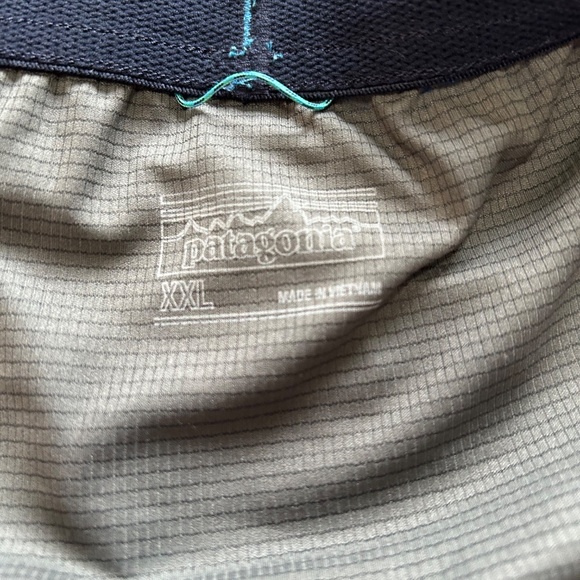 Patagonia Men's Blue Board Shorts / Swim Trunks, Size XXL - Picture 5 of 6